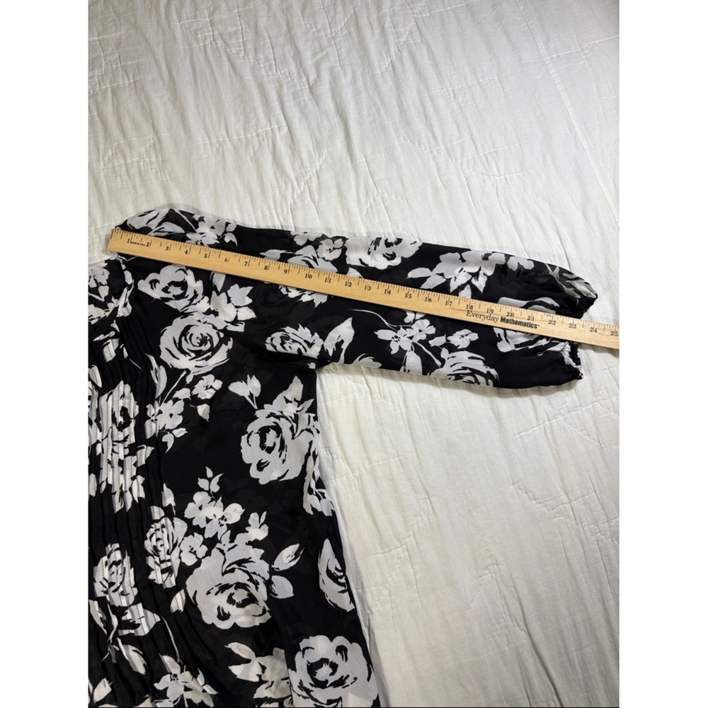 Charter Club Woman Black White Floral Pleated Tie Neck Blouse 2X Plus Size - Picture 9 of 10